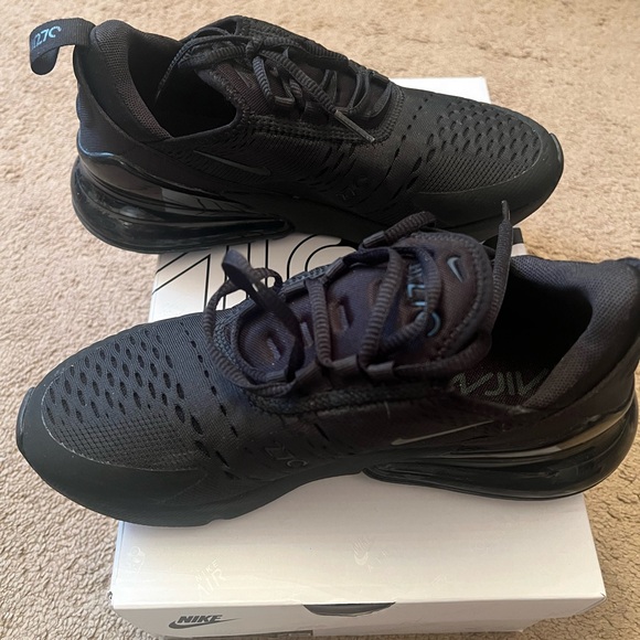 Air Max 270 - Picture 3 of 5